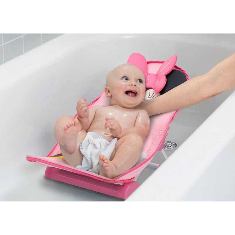 Pinkfong Baby Shark Inflatable Safety Bathtub