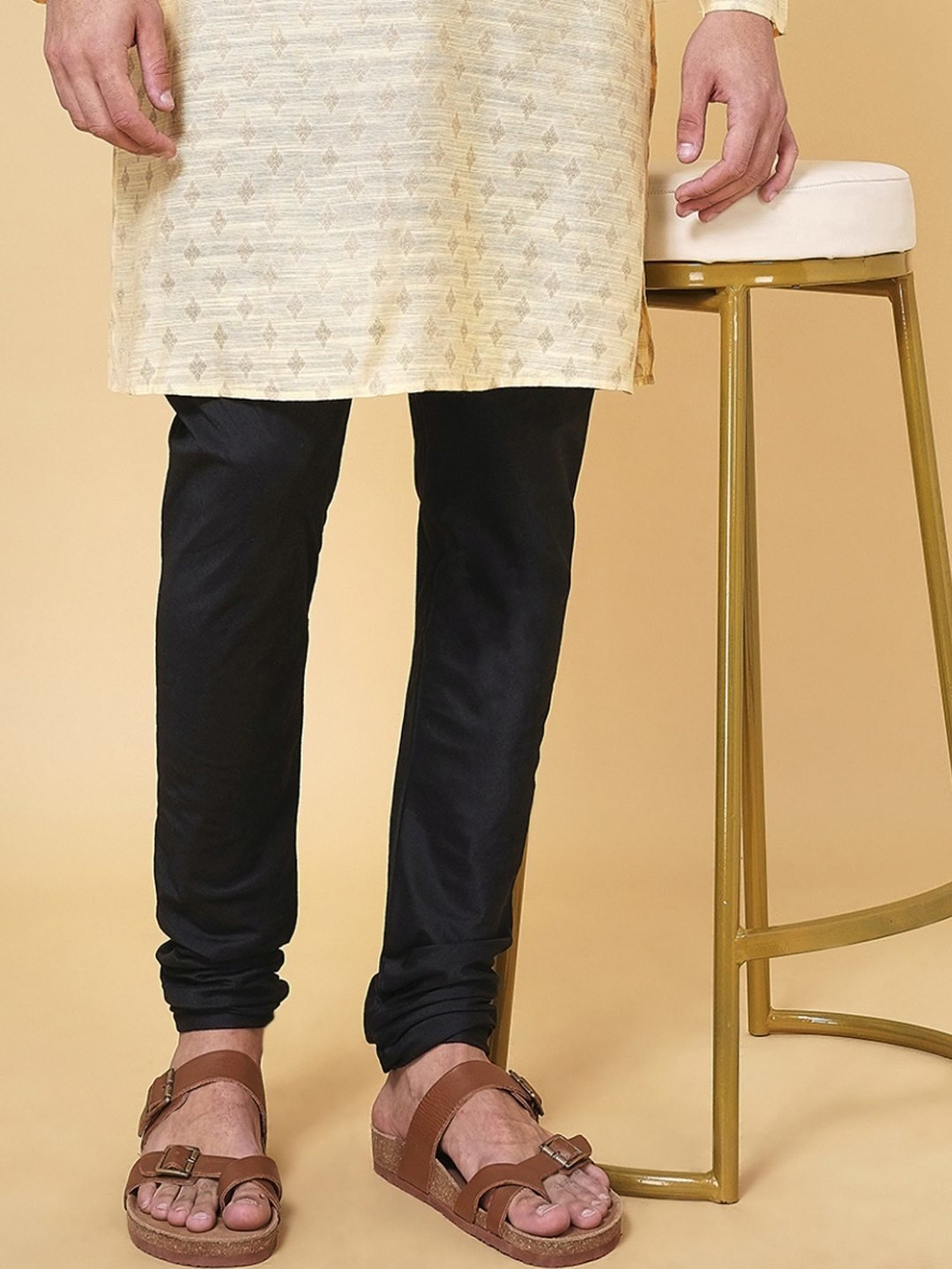 YU by Pantaloons Black Regular Fit Churidars