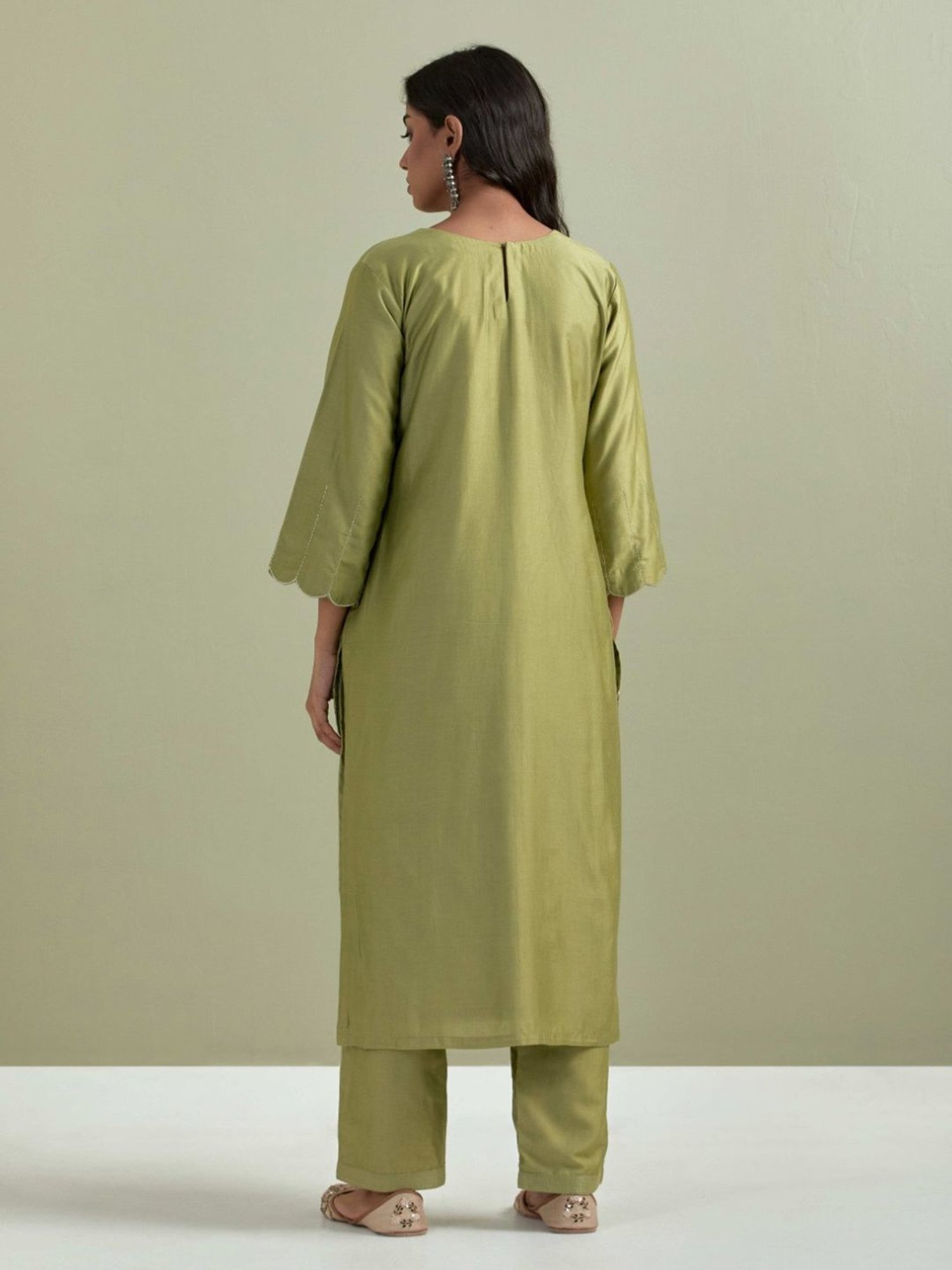Priya Chaudhary Green Ambrosia Embroidered Chanderi Silk Kurta