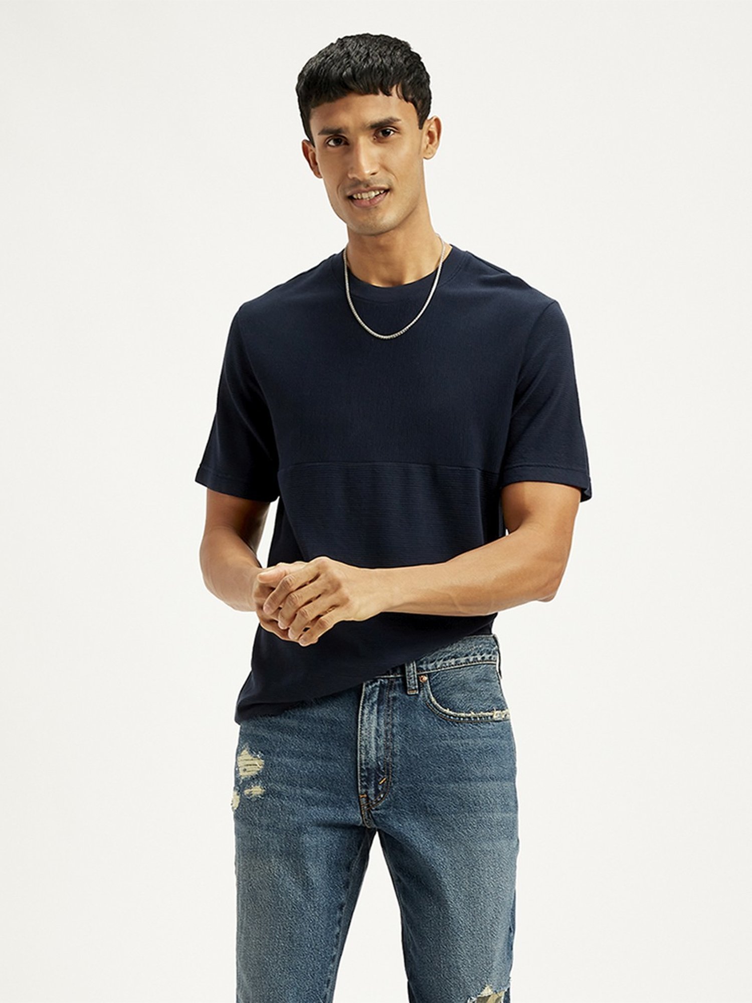 Levi's Navy Cotton Regular Fit Texture T-Shirt