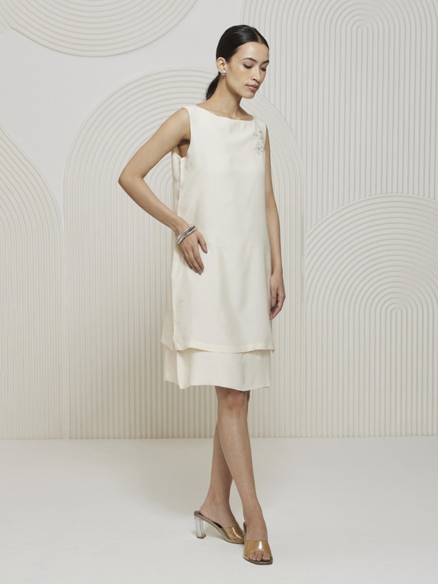 Artagai Snow White Romancing Aari Layered Shift Dress With Brooch Detail