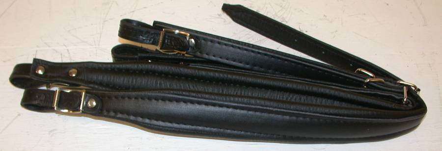 Hohner Hohnica Piano Accordion 1305, RED, 34 Keys 72 Bass, Case & Straps, NEW