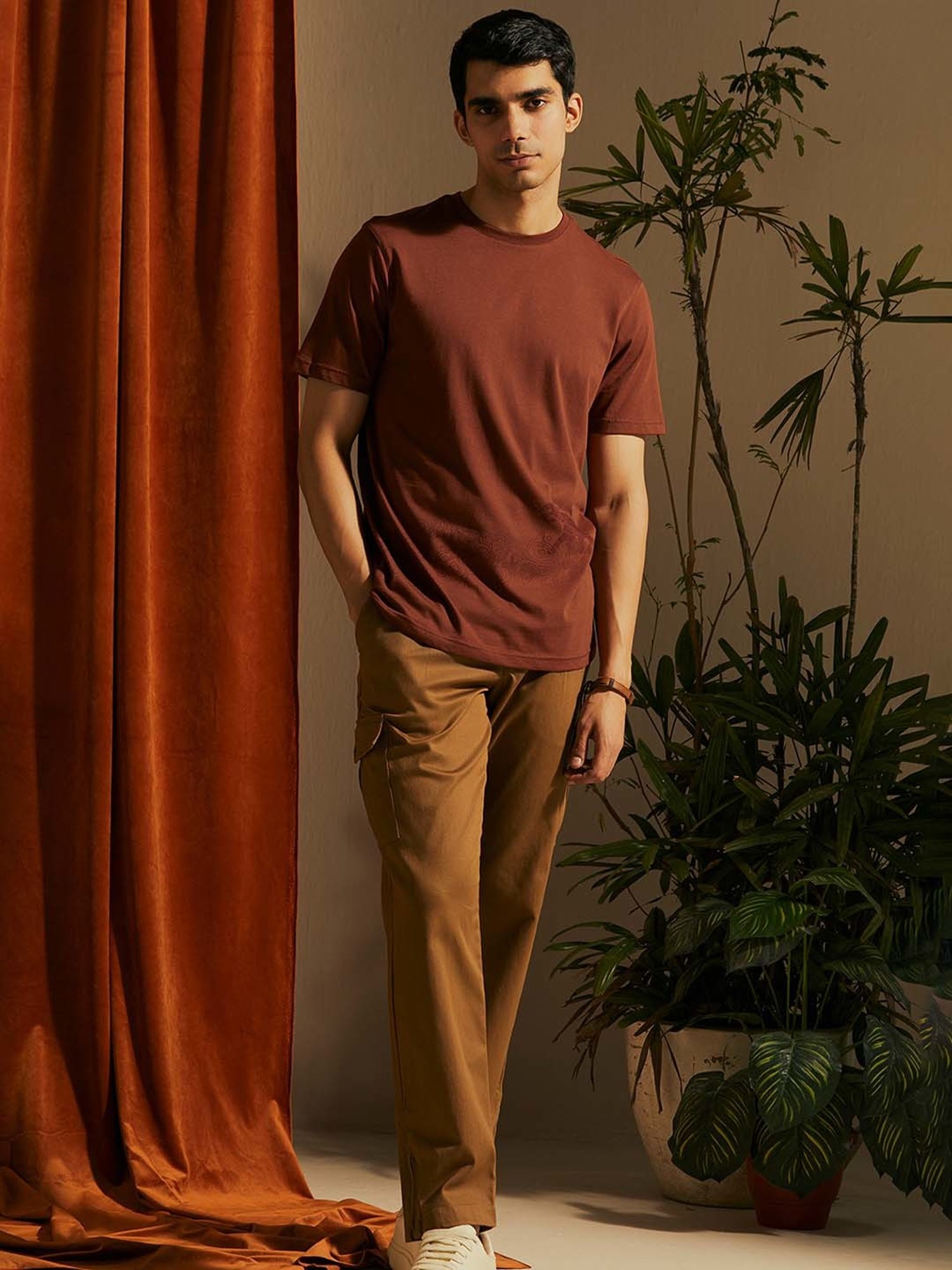 ANDAMEN Brown Regular Fit Printed Crew T-Shirt