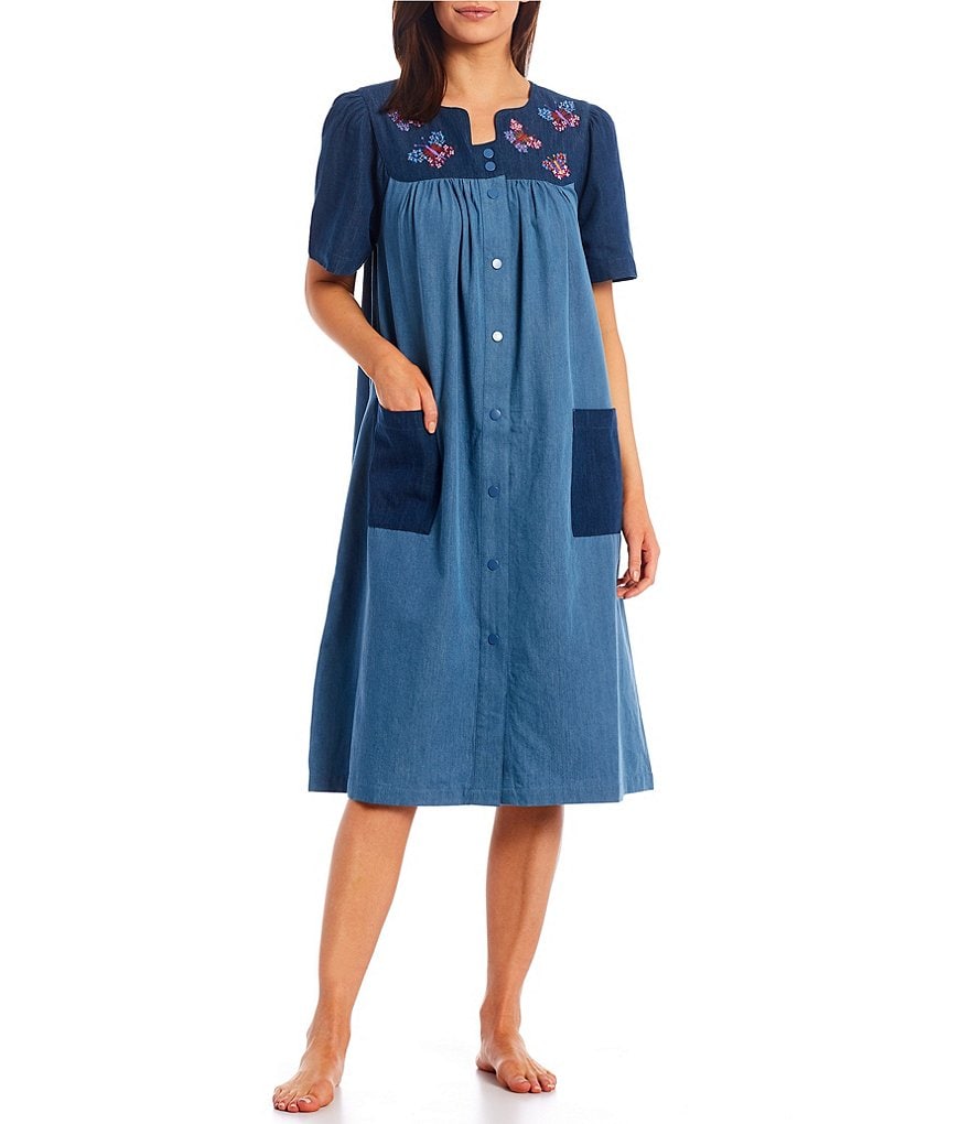 Modern Movement Solid Seamless Scoop Neck Microfiber Camisole