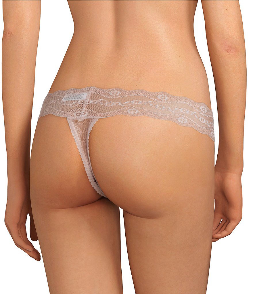 b.tempt'd by Wacoal Lace Kiss Thong