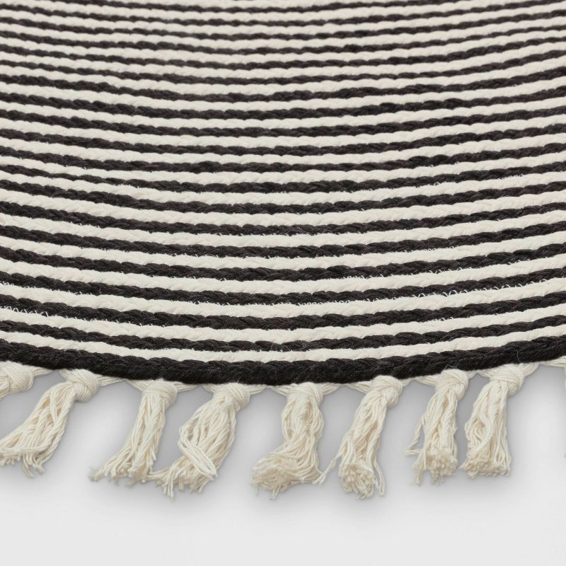 8' Round Retro Outdoor Rug Black - Opalhouse™