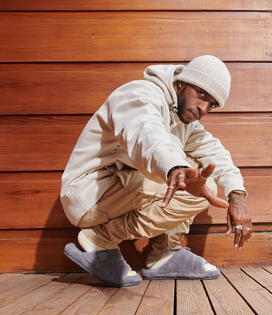 UGG&reg; Men's Scuff Logo Suede Slippers