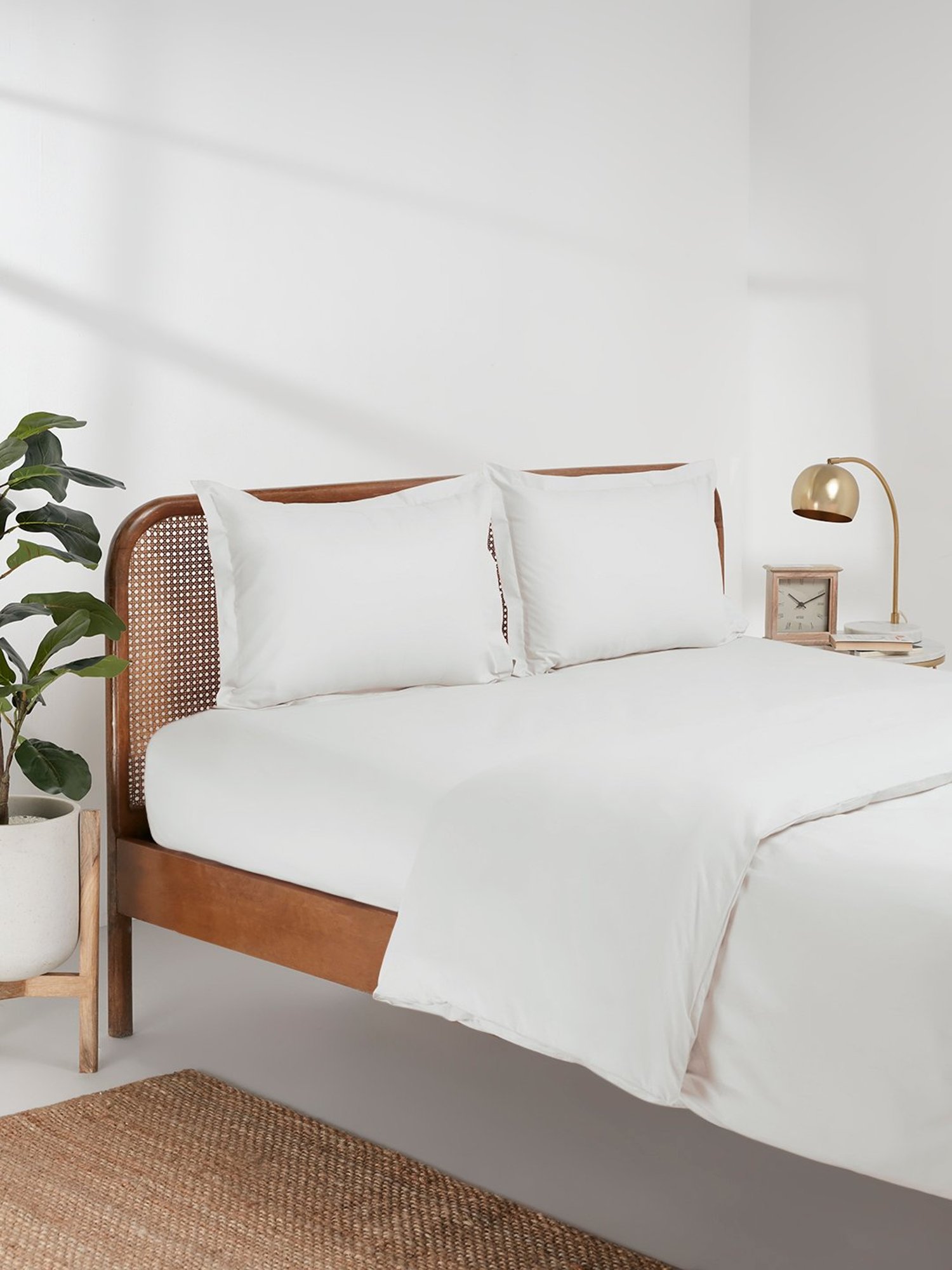 Westside Home White Double Bed Flat Sheet and Pillowcase Set