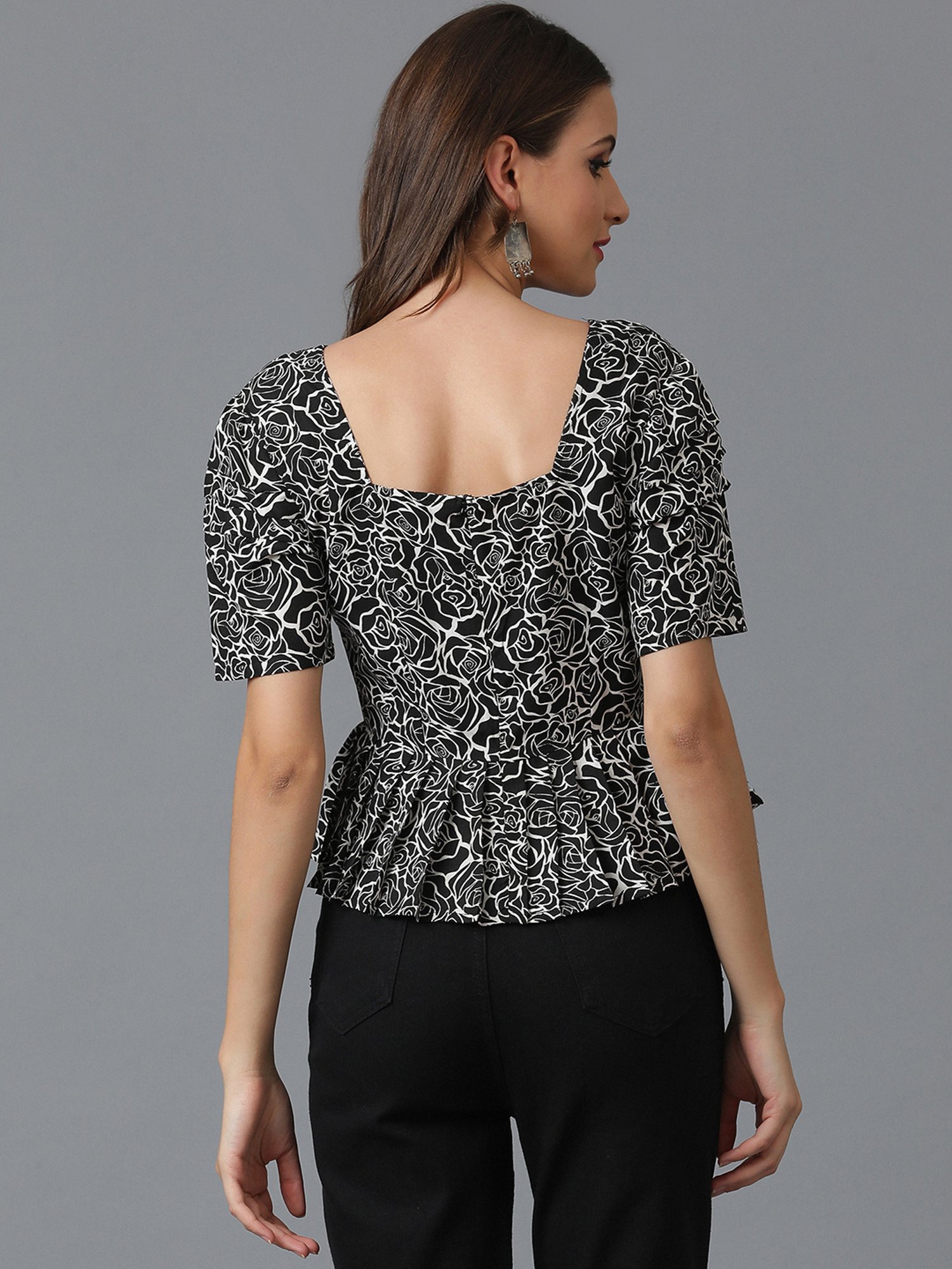 Kotty Black & White Printed Top