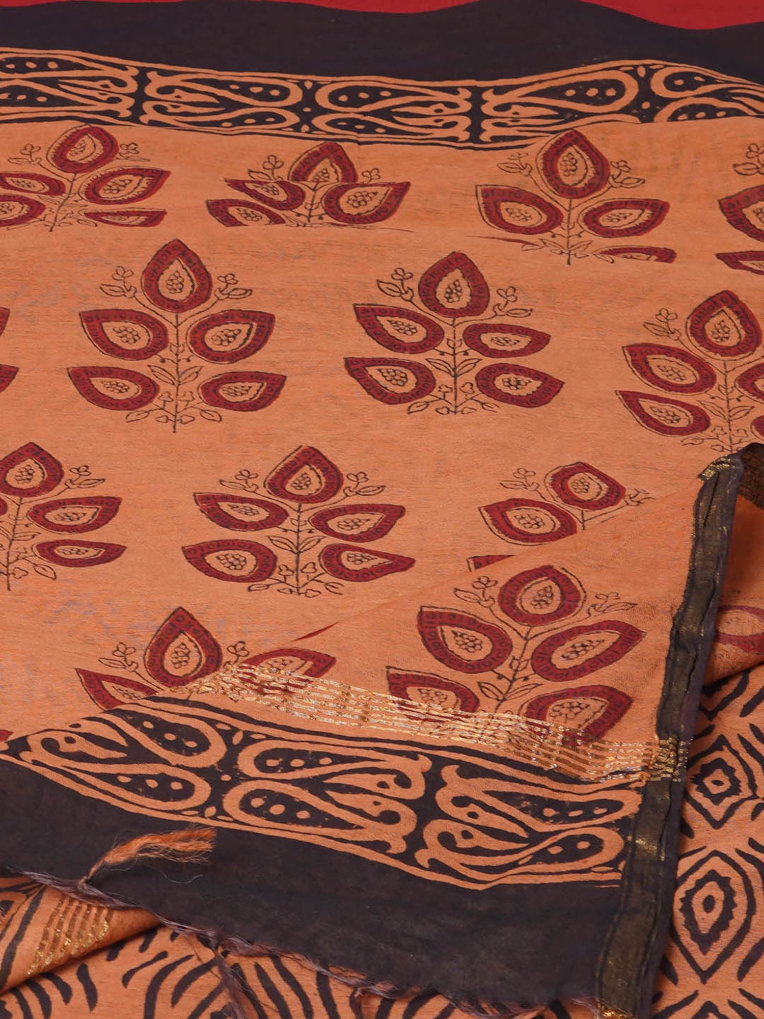 Unnati Silks Red Printed Saree With Unstitched Blouse