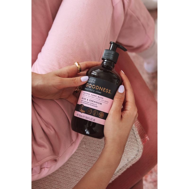 Baylis & Harding Hand Wash Soap Rose and Geranium - 16.9 fl oz