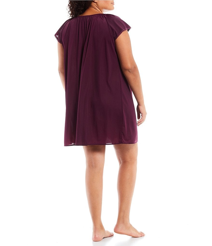 Miss Elaine Plus Round Neck Short Flutter Sleeve Embroidered Nightgown