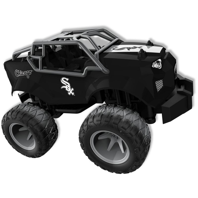 Fabrique NCAA Oregon Team Inflatable Helmet   4 ft., 4 ft Tall, Green