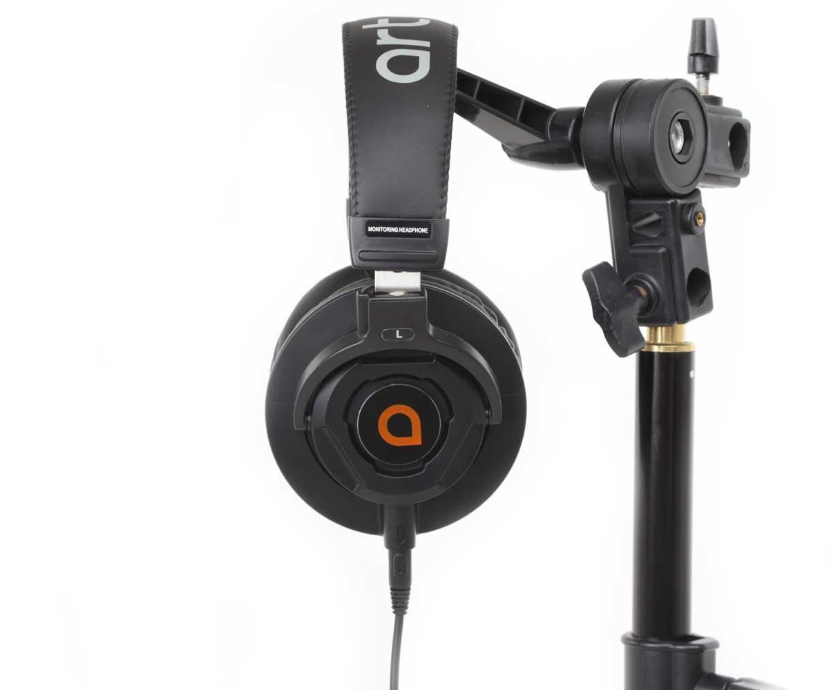 Artesia AMH-122 Studio Monitoring Headphones Black
