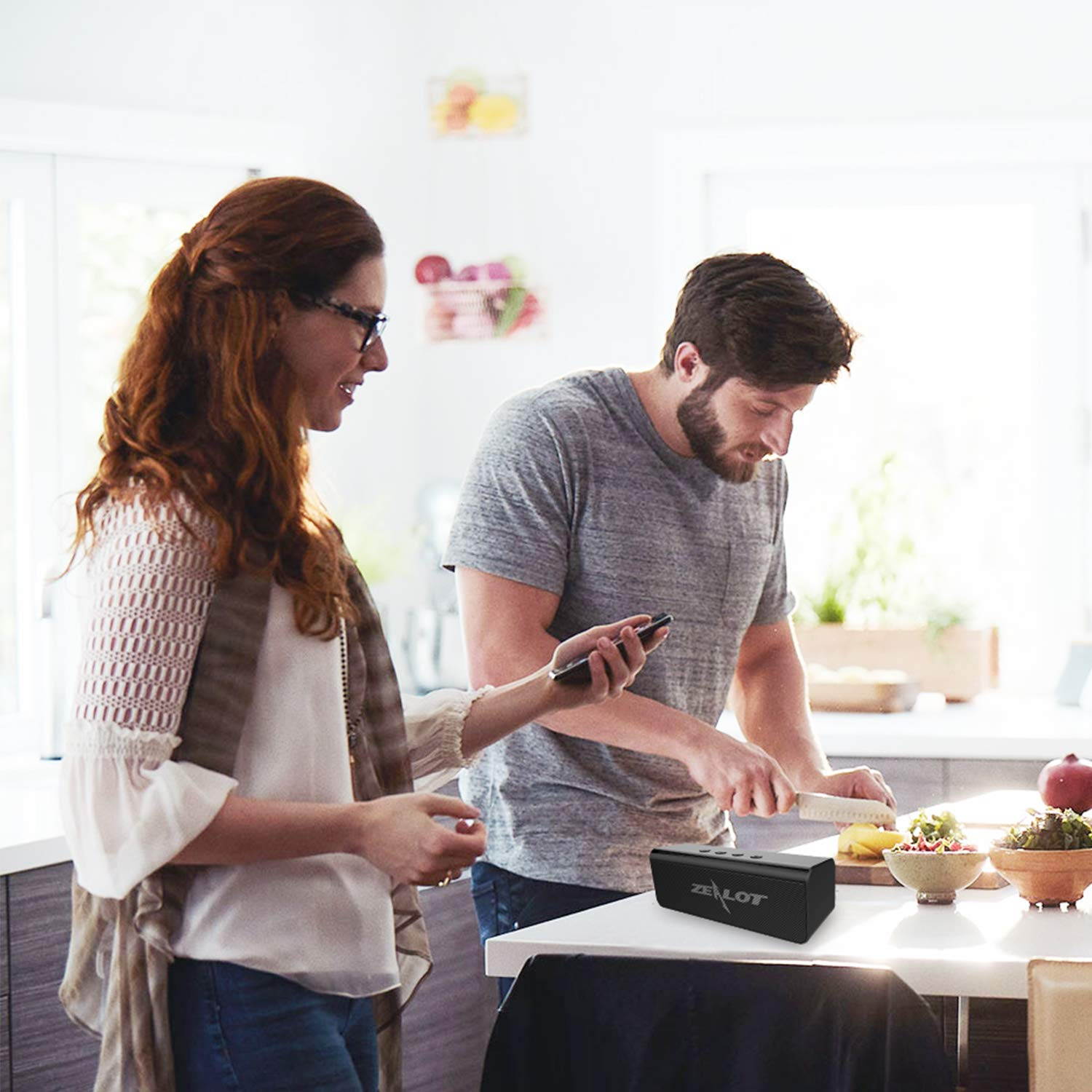 ZEALOT S31 Portable Bluetooth Speakers, Wireless Bluetooth Speaker with Loud Stereo Sound,Exceptional Bass Indoor/Outdoor 33 ft Bluetooth Range Built-in Mic,Perfect for Home, iPhone,Samsung(Red)