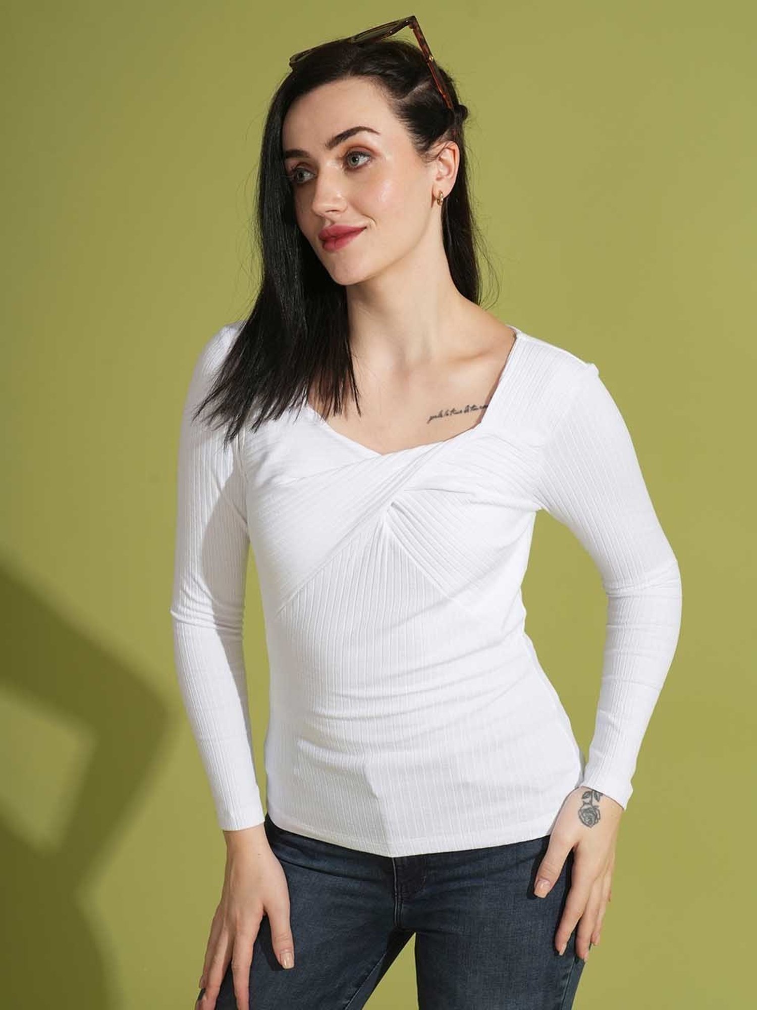 Globus White Self Design Top