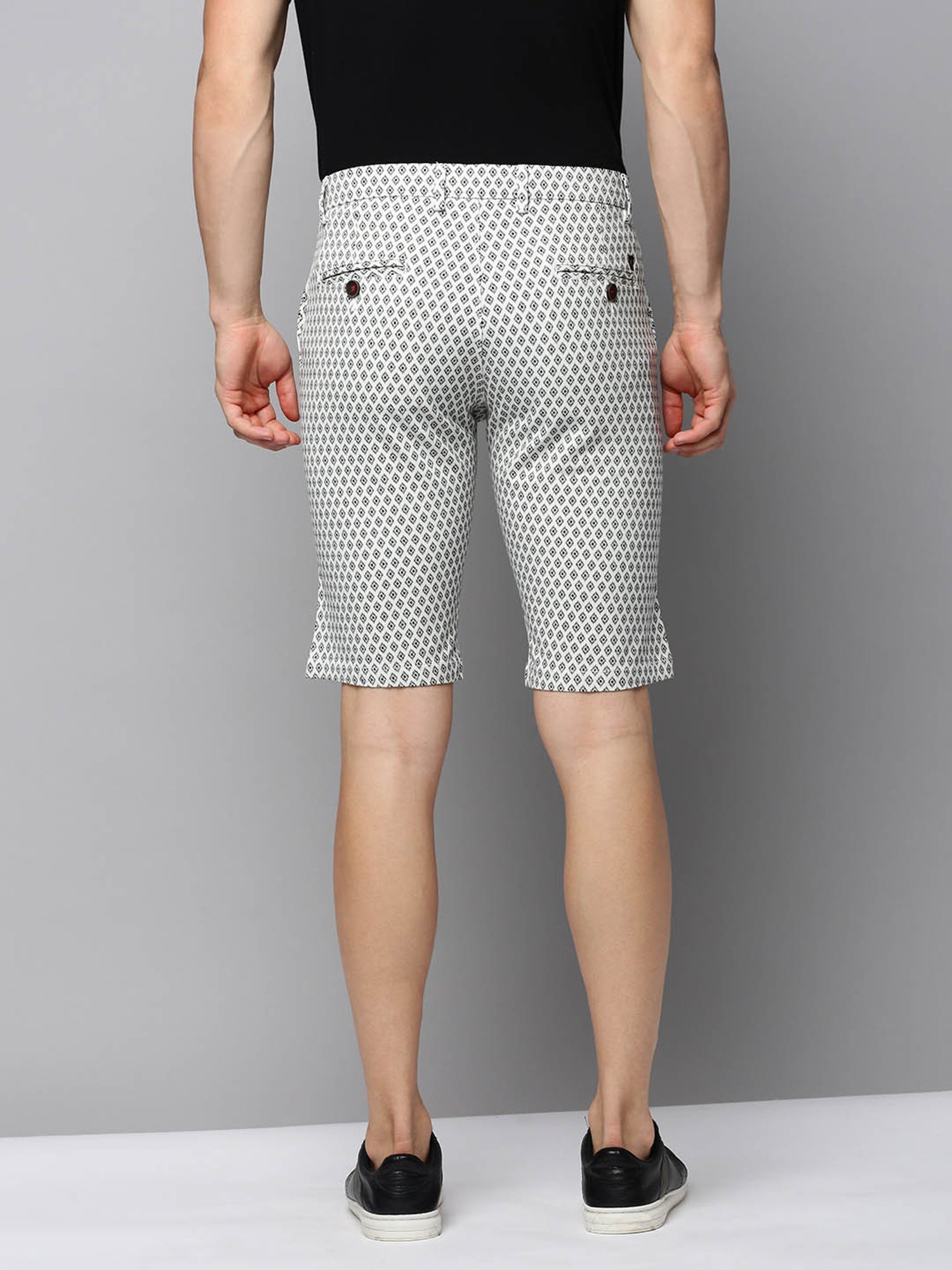 SHOWOFF Off White Regular Fit Printed Shorts