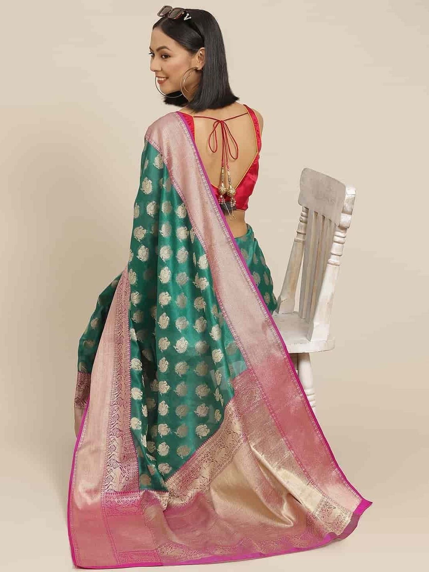 Unnati Silks Grey Cotton Printed Saree With Unstitched Blouse