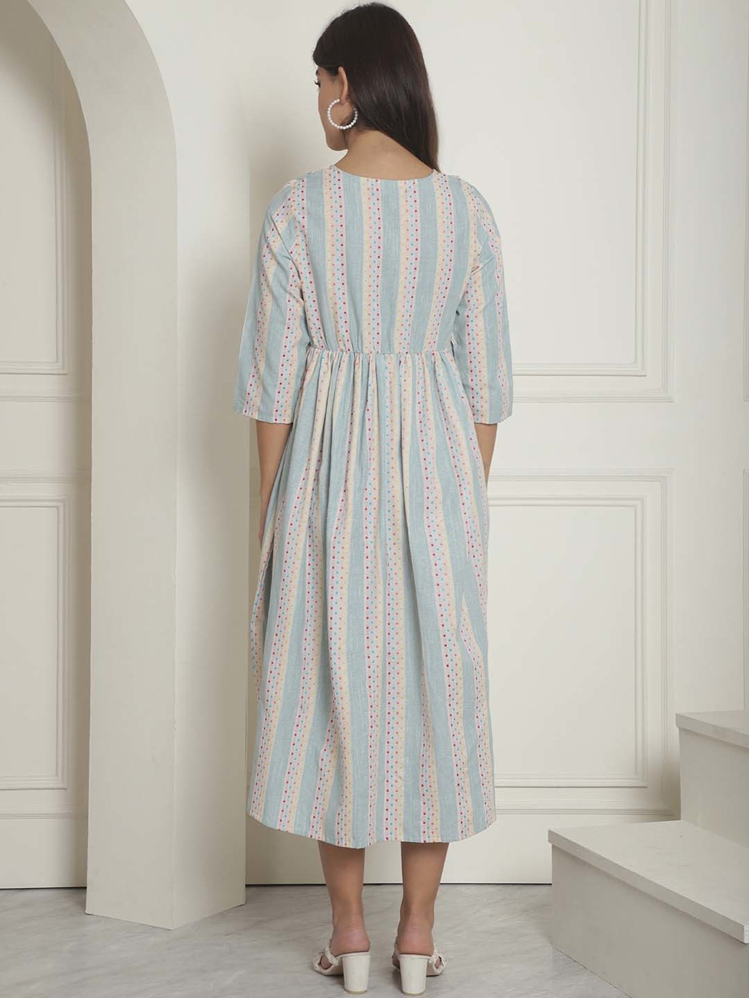 Moms Maternity Green Self Design Maternity Midi Dress