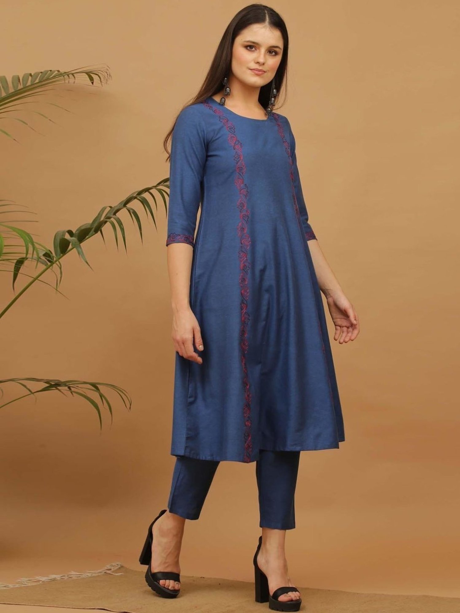 Kaanchie Nanggia Blue Solid Cotton Pants