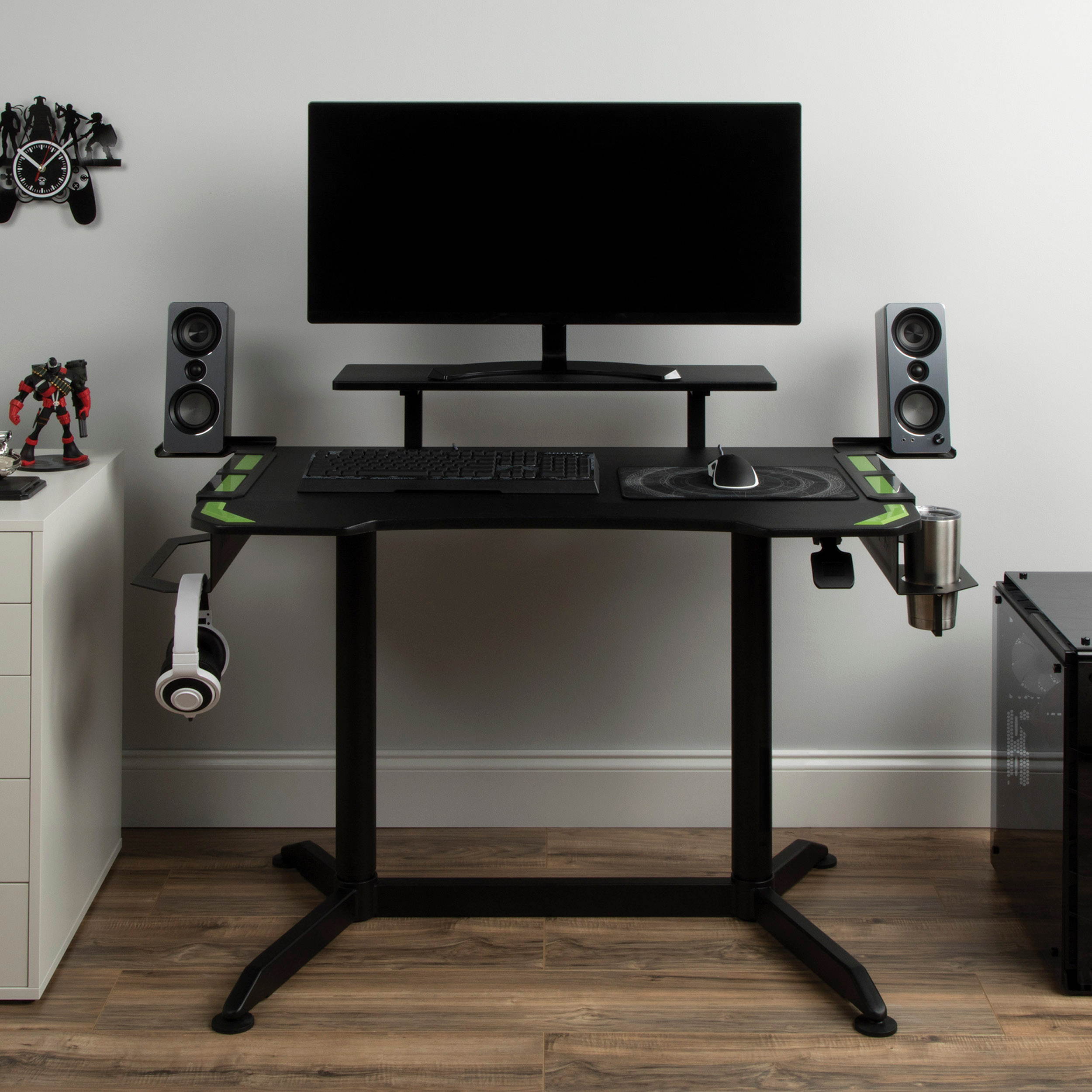 RESPAWN 3010 Gaming Computer Desk - Ergonomic Height Adjustable Gaming Desk, in Green (RSP-3010-GRN)