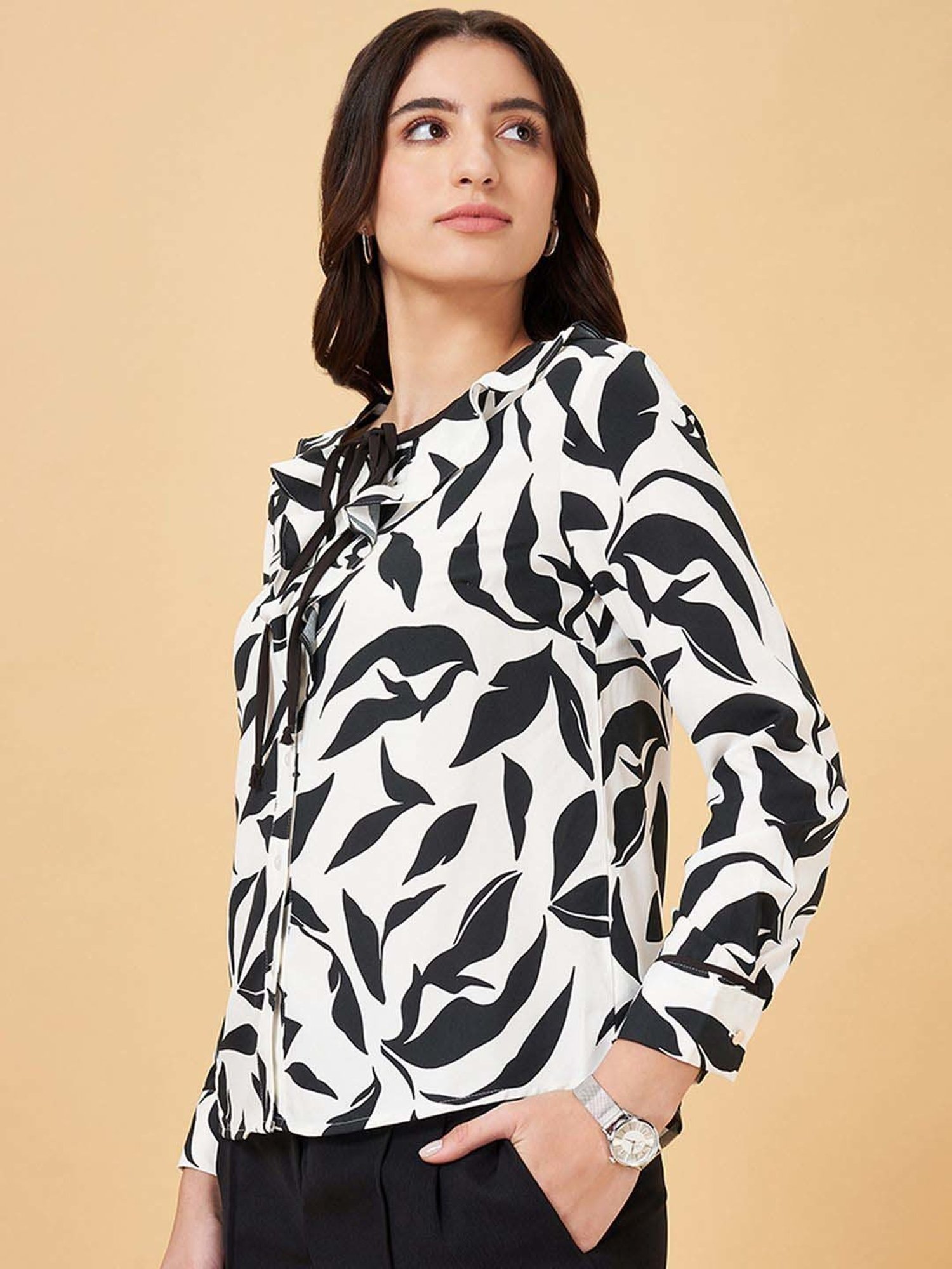 Annabelle by Pantaloons White Plain Top