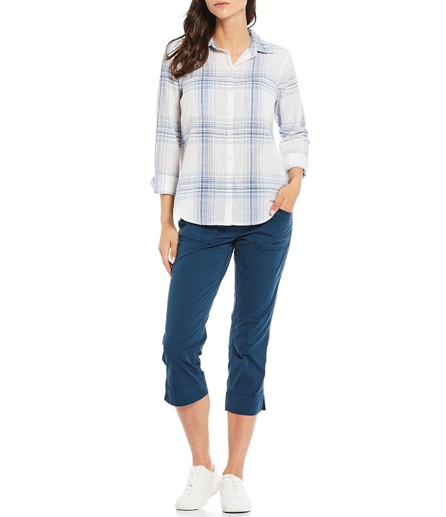 Aventura Arden Cropped Side Slit Twill Pants