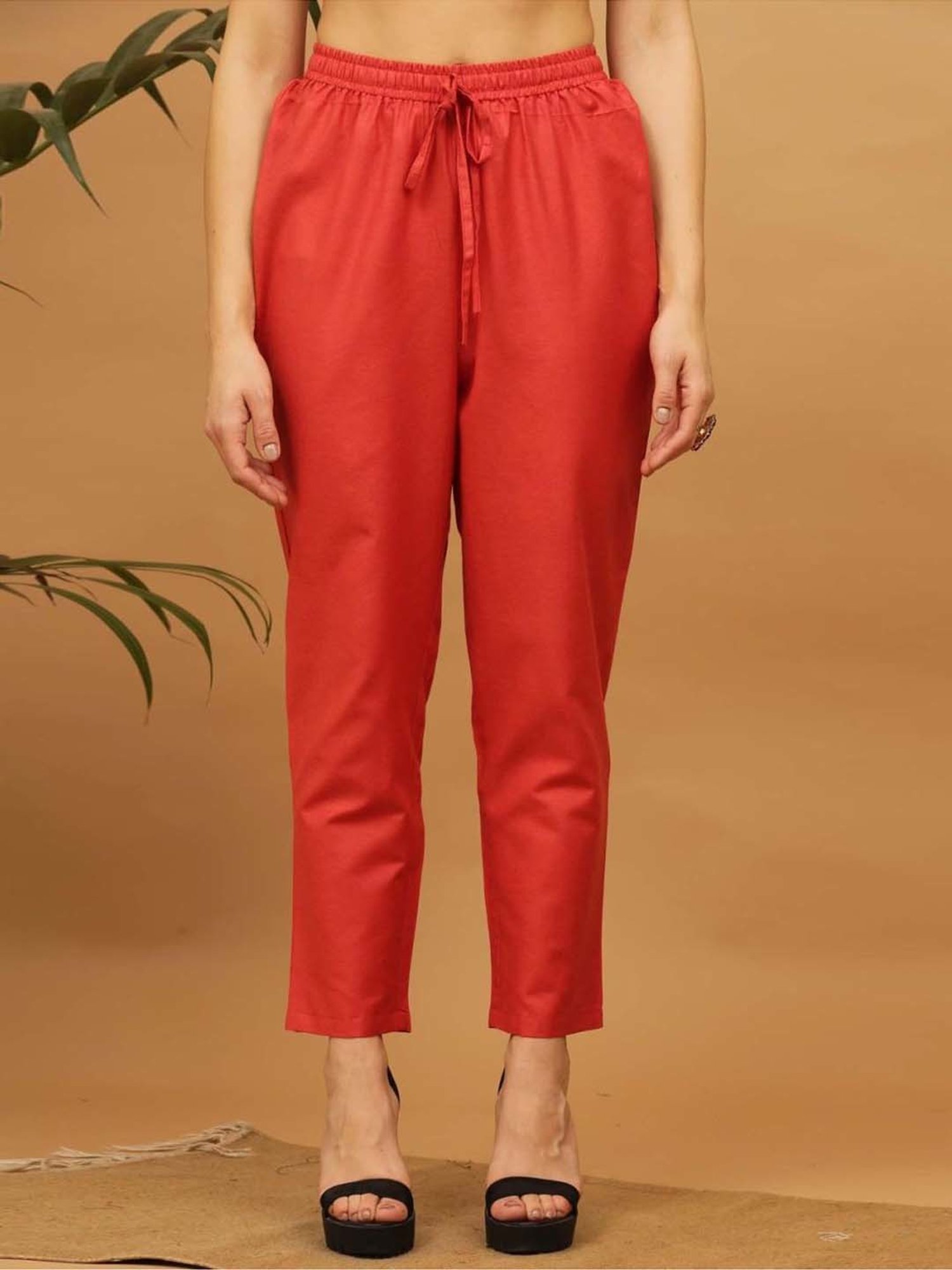 Kaanchie Nanggia Red Embroidered Cotton Kurta Pant Set