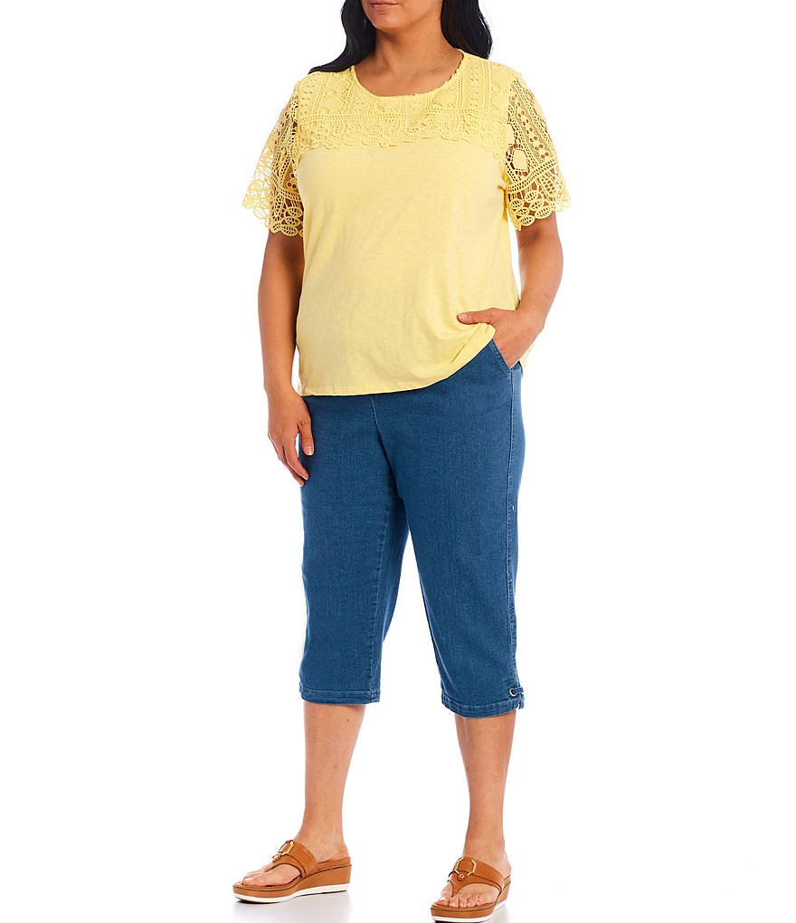 Allison Daley Plus Size Stretch Denim Silver Ring Hem Detail Pull-On Capri Pants