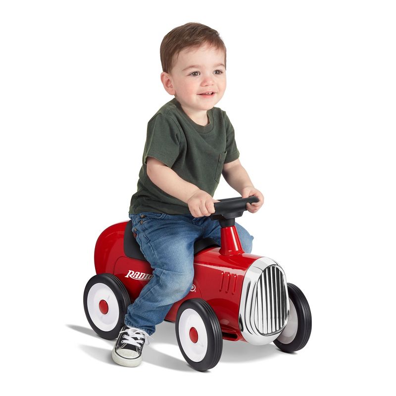Radio Flyer 608Z Classic Style Design Steel Body Kids Little Red Roaster with Durable Quiet Drive Rubber Tires and Fun Sound Horn