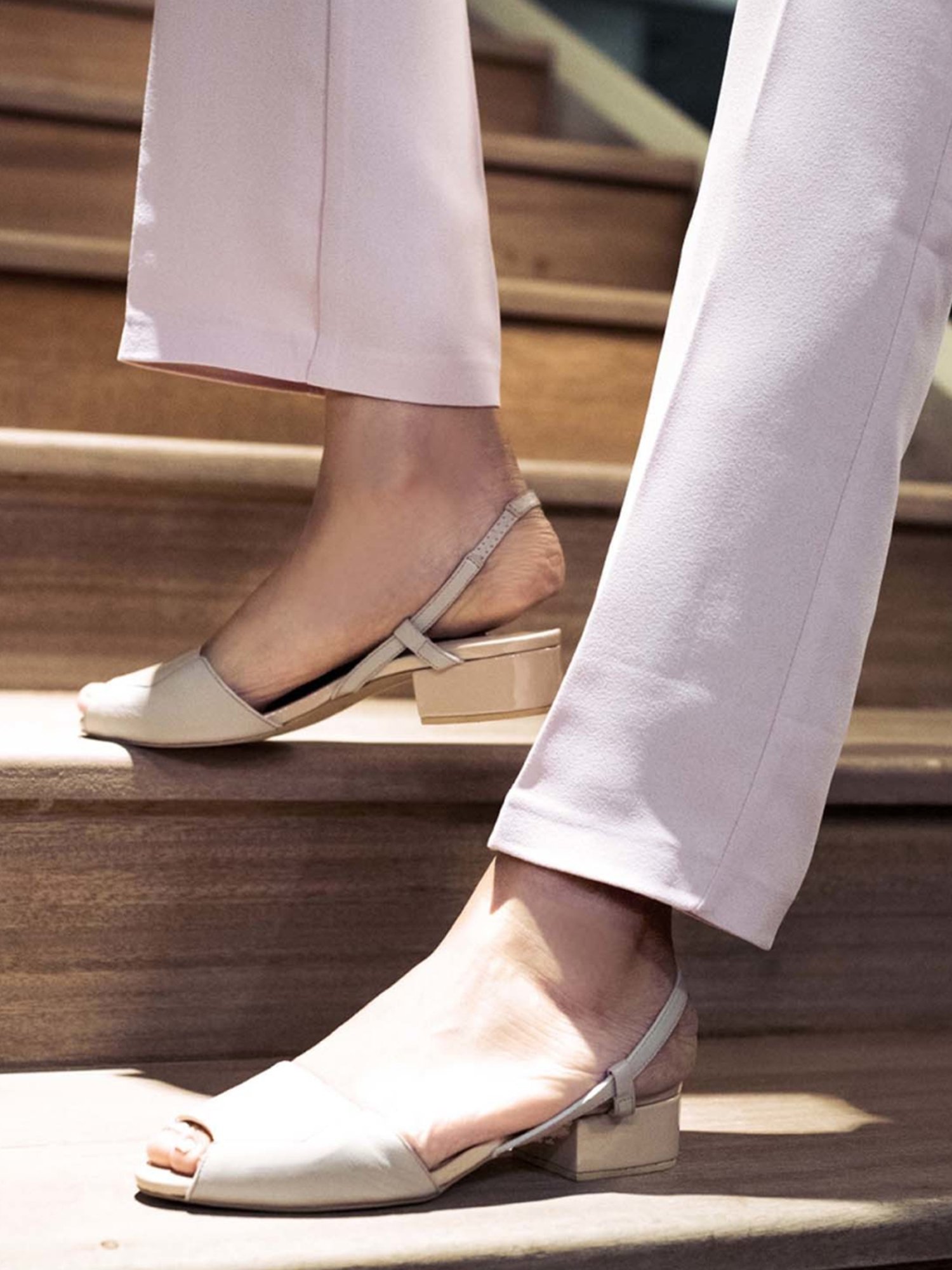 Qua Pink Textured Crepe Modern Trousers