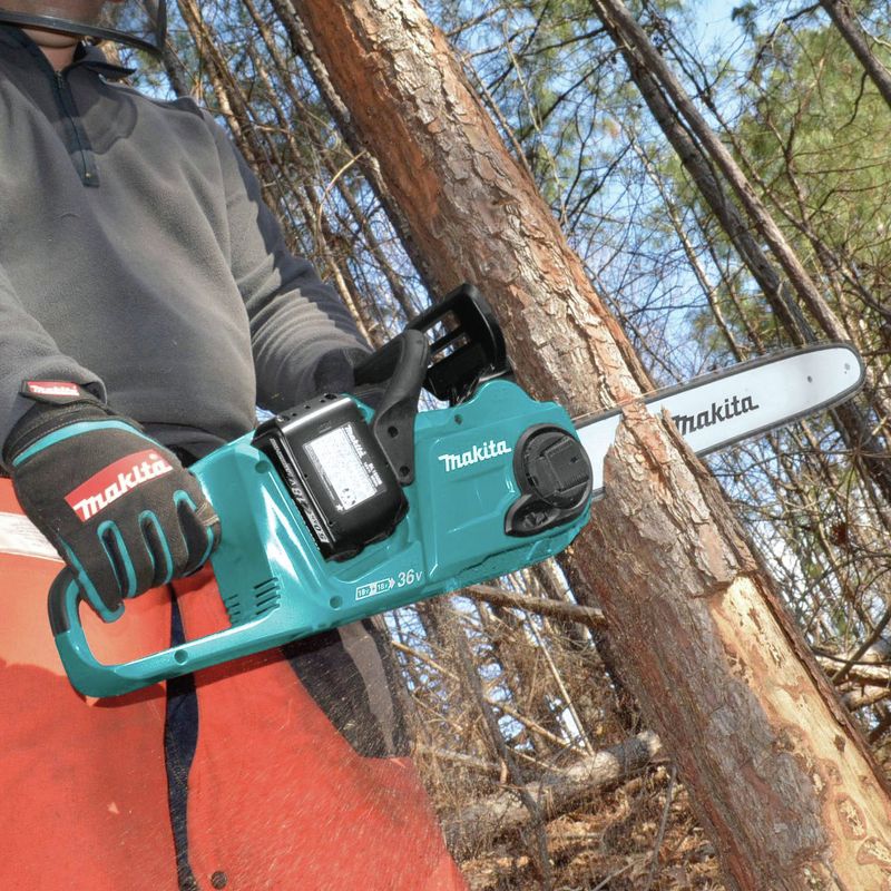 Makita XCU04PT1 18V X2 (36V) LXT Lithium-Ion Brushless 16 in. Cordless Chain Saw Kit (5 Ah)