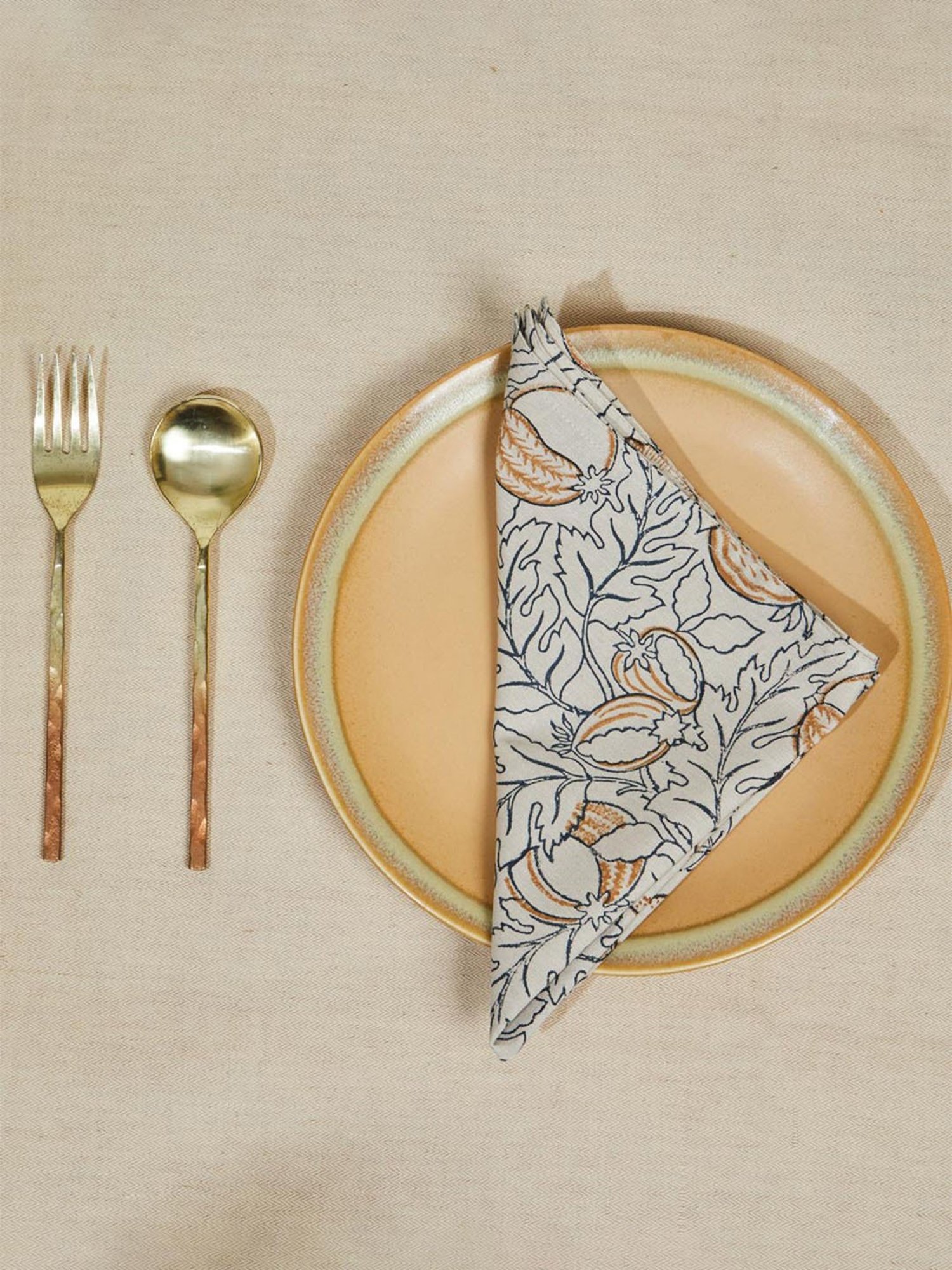 Art Street Pink Engineered Wood Rectangle Tissue Paper Napkin Box