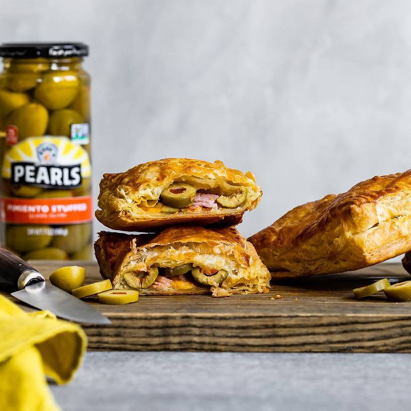 Pearls Pimiento Stuffed Queen Olives - 10oz