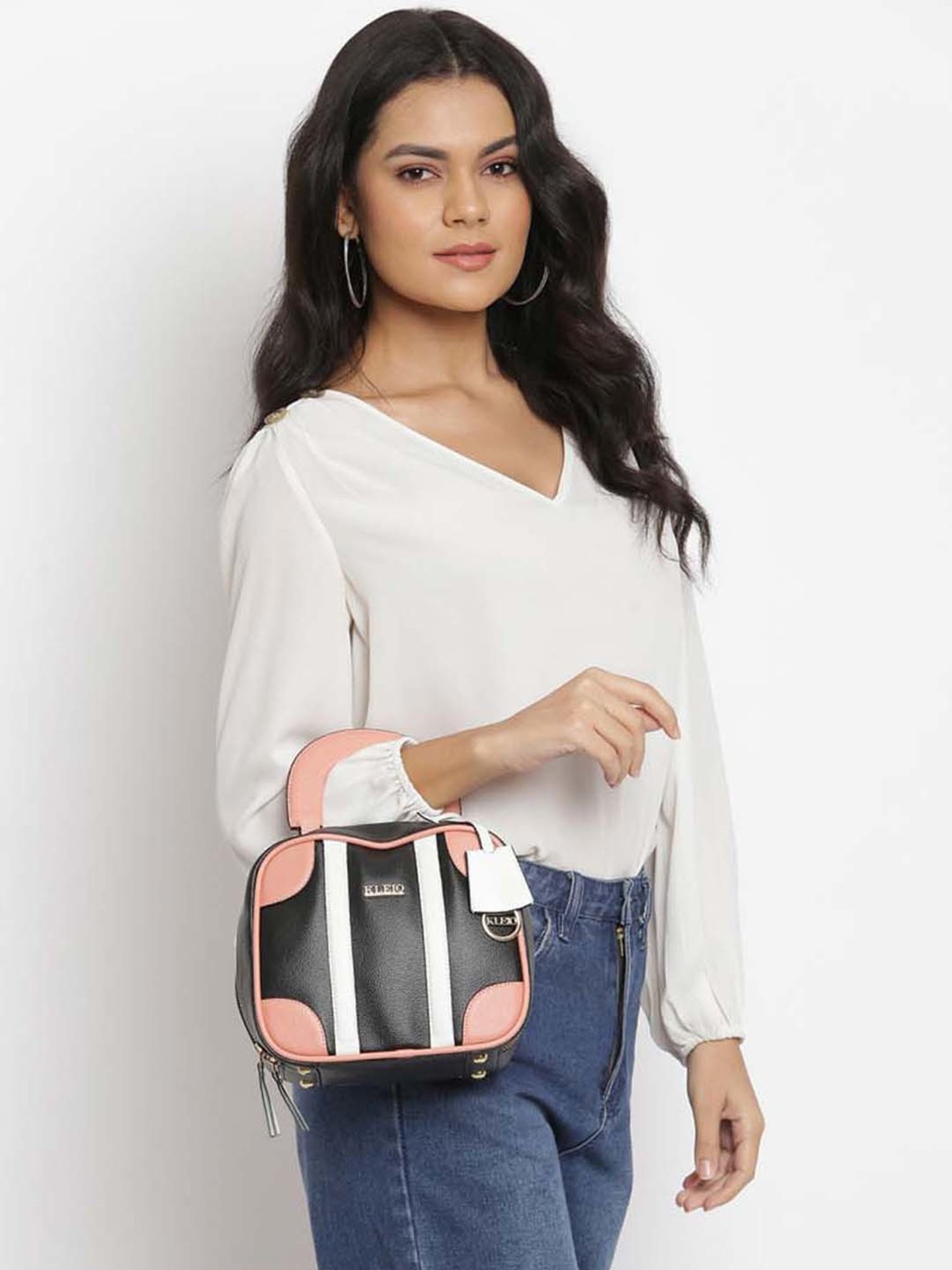 KLEIO Black Solid Medium Handbag