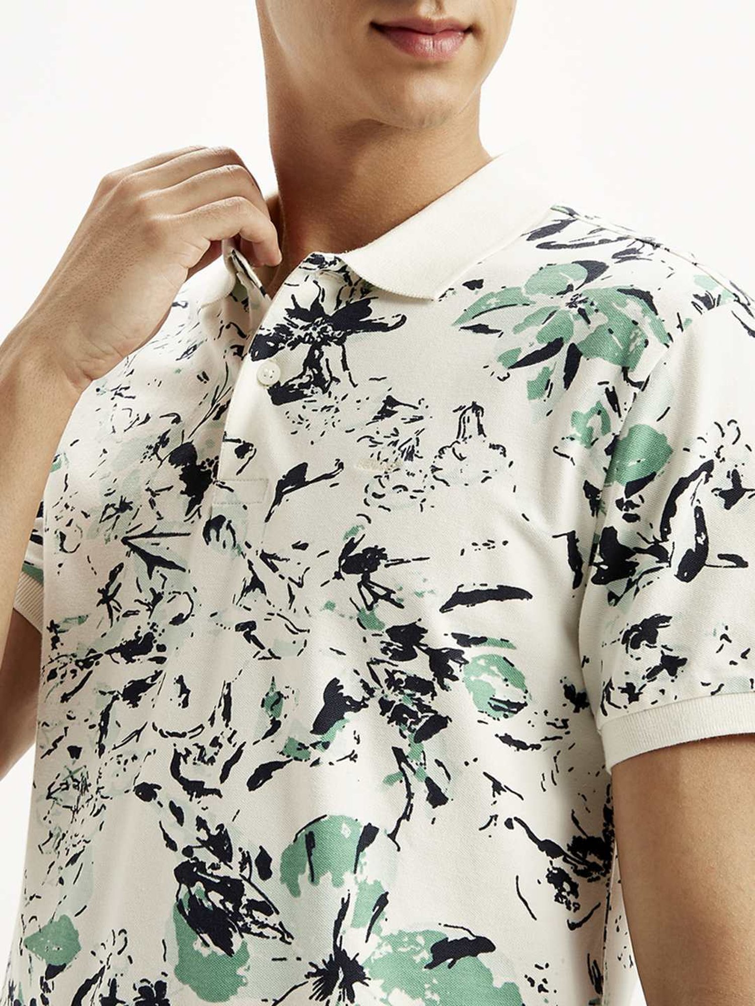 Levi's Off White Cotton Slim Fit Floral Print Polo T-Shirt