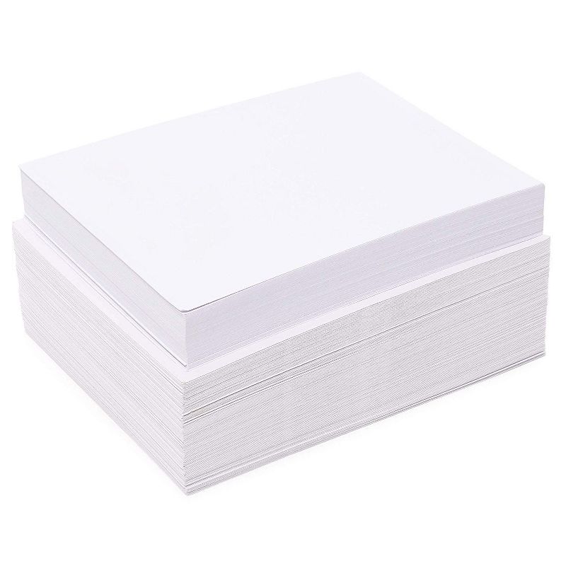 Pipilo Press 100-Pack Embossed Border Blank Cardstock with Envelopes for Invitations, 5" x 7" White 200 GSM Quality Cards
