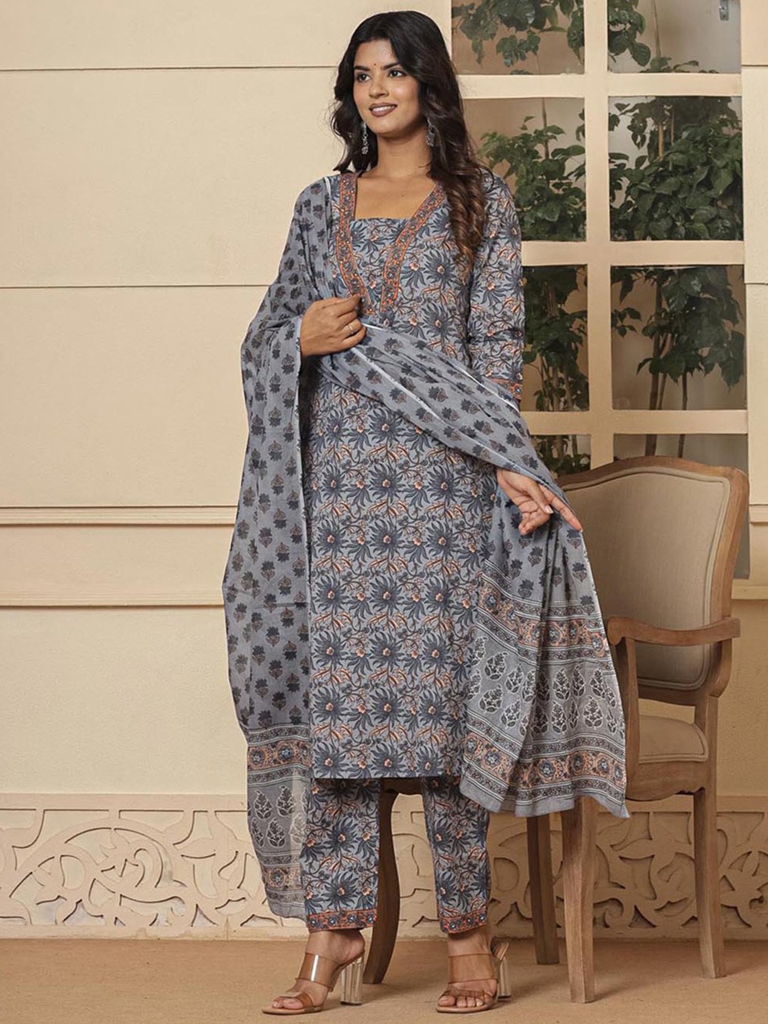 Yufta Grey Cotton Floral Print Kurta & Pant Set with Dupatta
