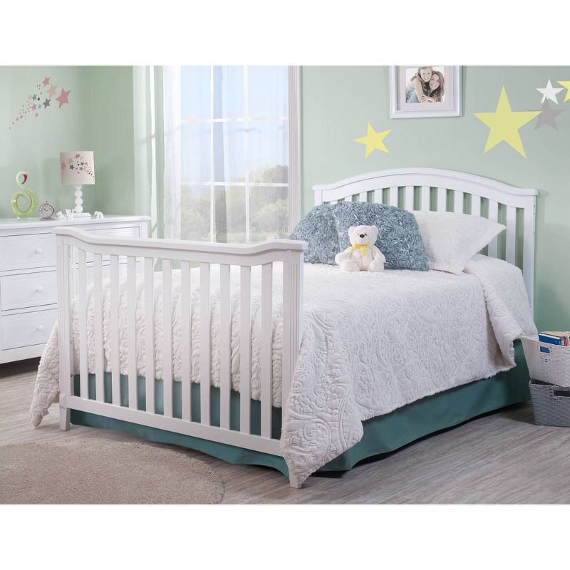 Sorelle Berkley Crib & Changer Standard Full-Sized Crib White