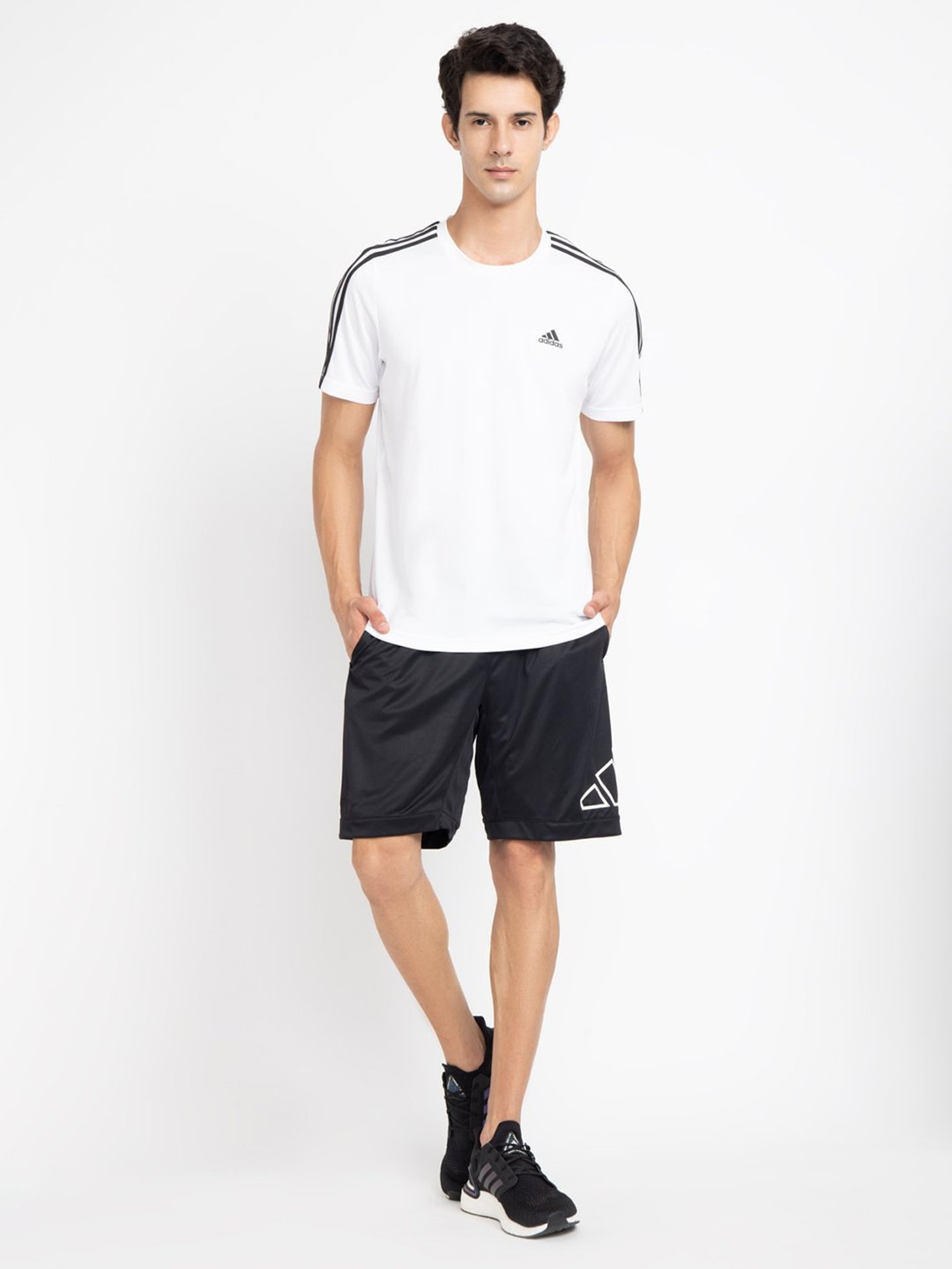 Reebok Black Regular Fit Sports Shorts