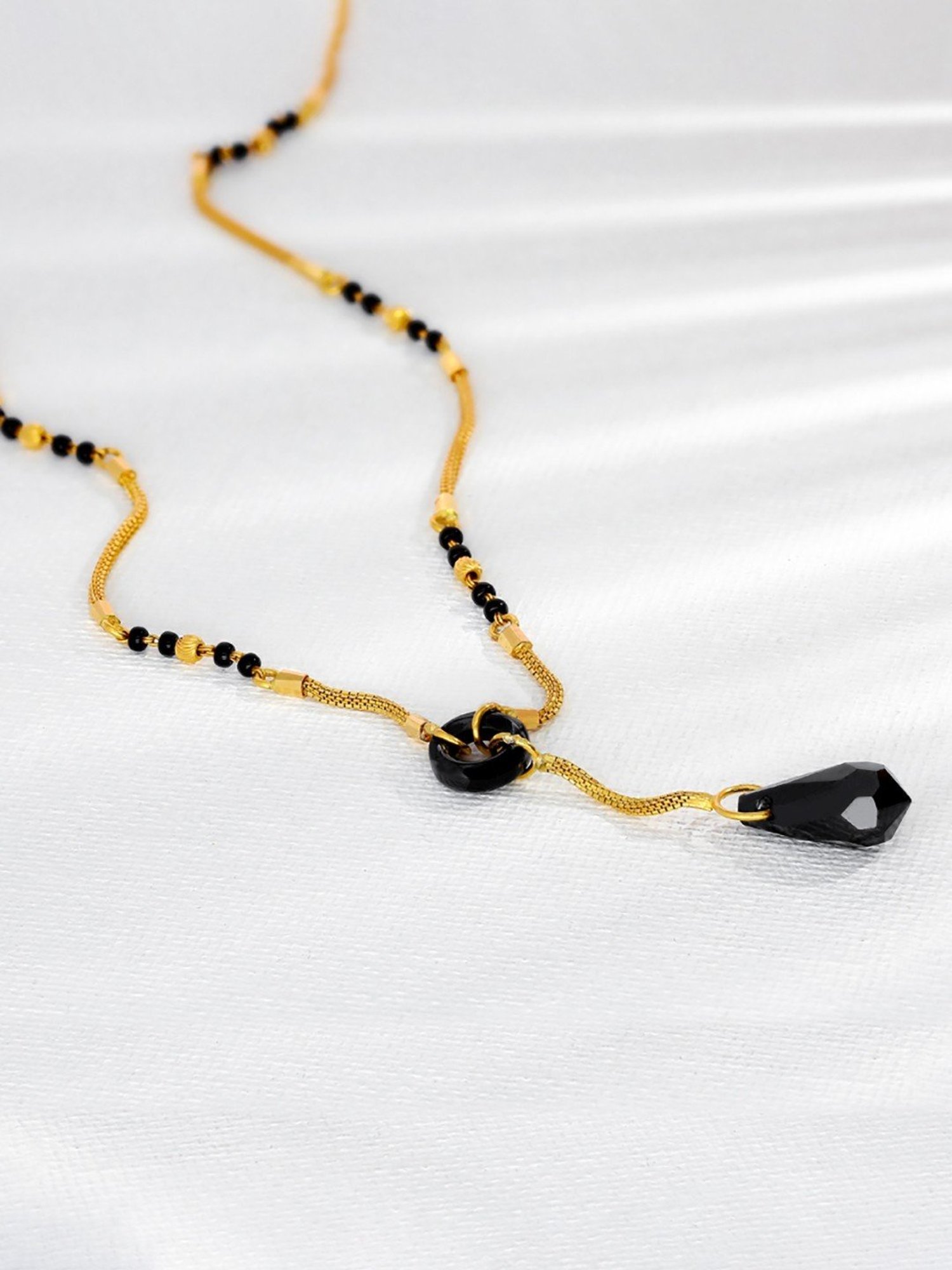 P.N.Gadgil Jewellers 22k Octagonal Pyramid Gold Mangalutra