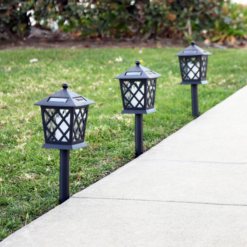 Alpine 9pc Solar Lantern LED Pathway Light
