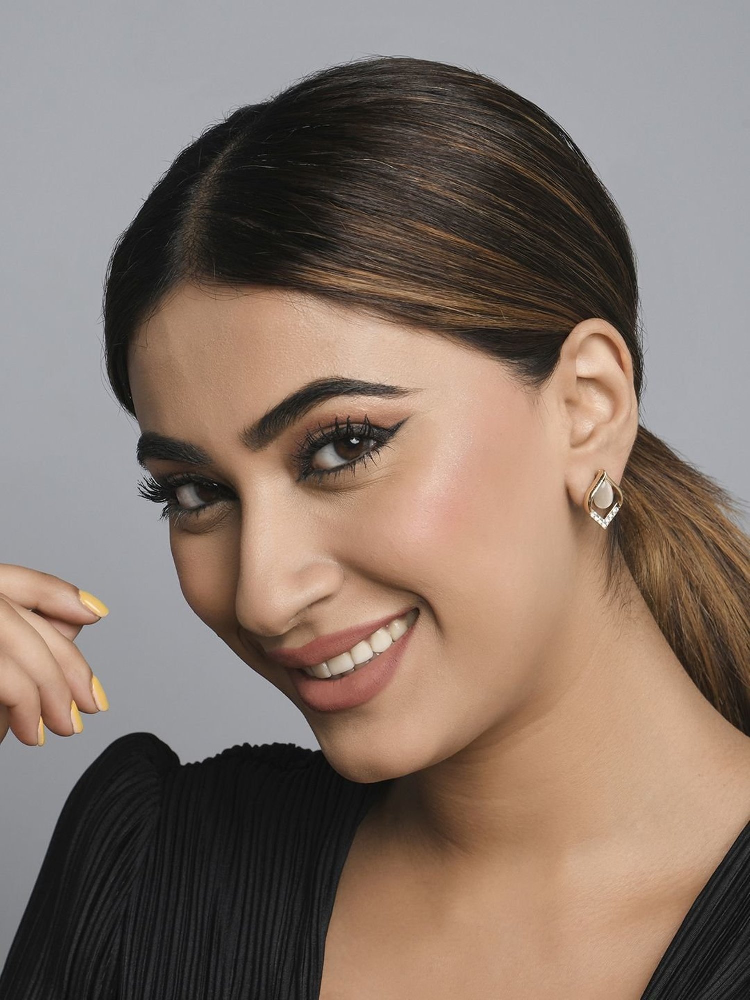 ToniQ Gold-Plated Leaf Shaped Stud Earrings