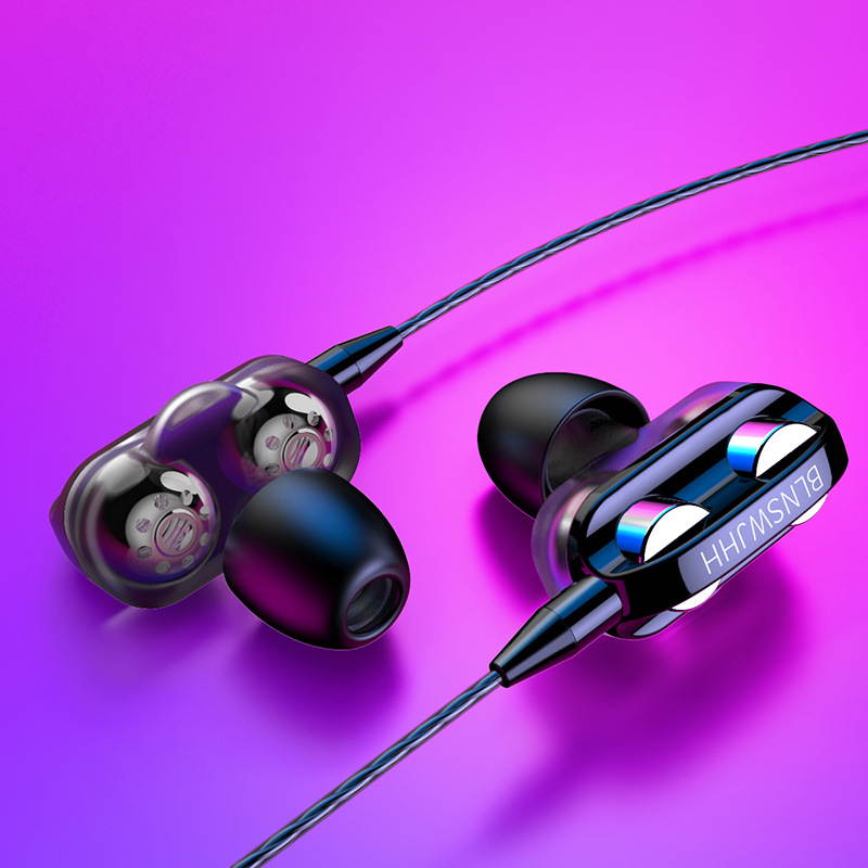 New in-ear earphones, dual dynamic coils and dual speakers are suitable for most smart phone headsets with wire-controlled tuning