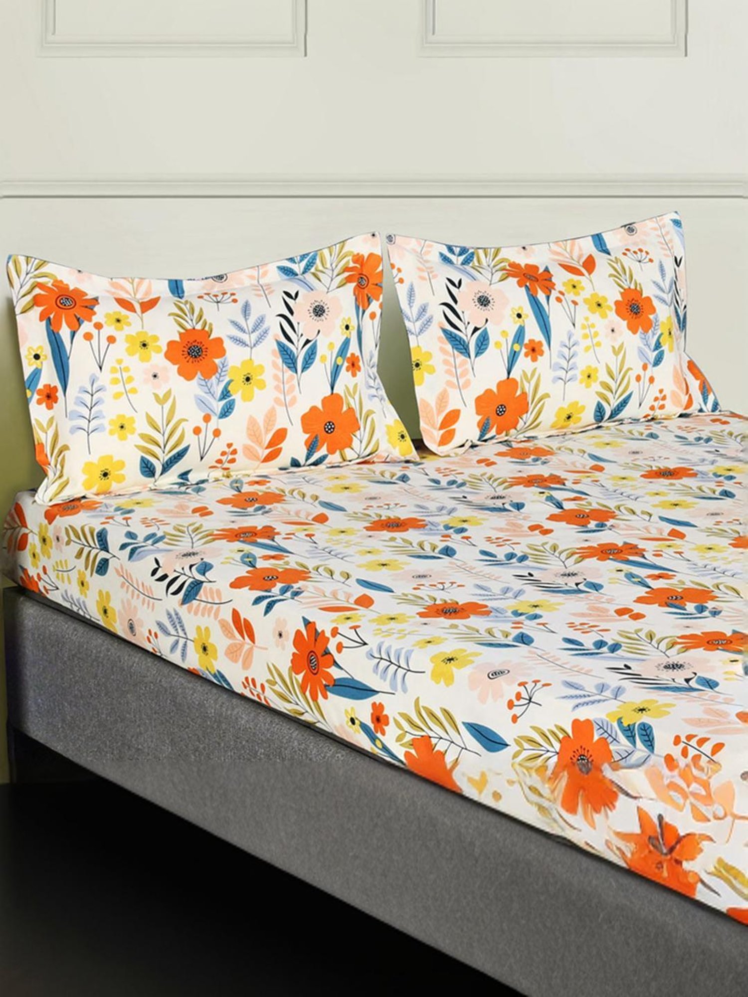 @Home Aurora Beige 130 GSM Polyester Double Bedsheet with 2 Pillow Covers