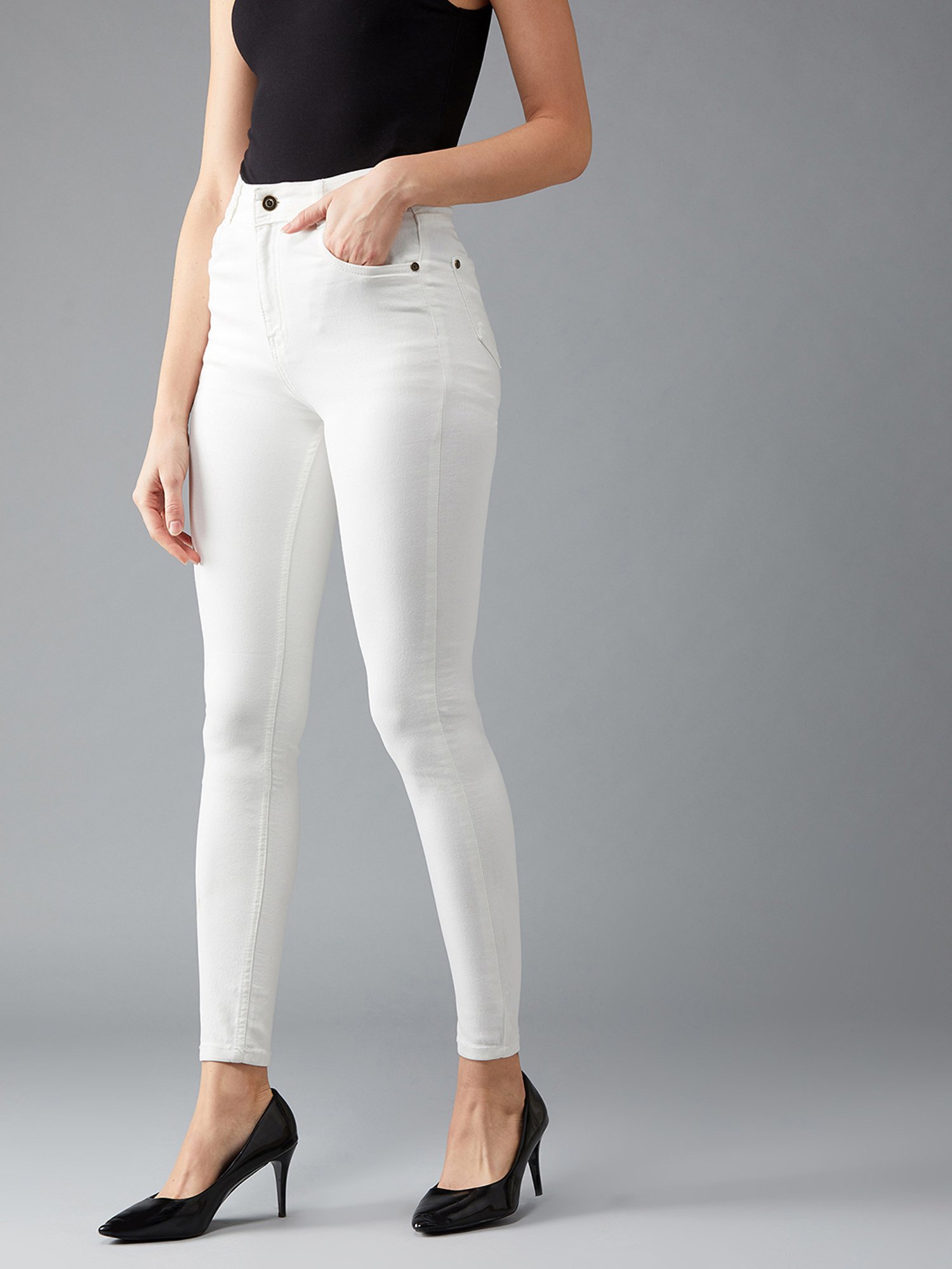 DOLCE CRUDO White Denim Skinny Fit High Rise Jeans