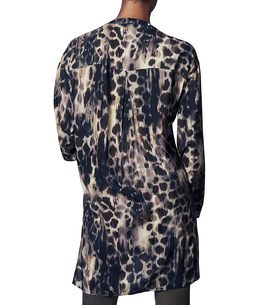 b new york Spot Animal Print Y-Neck Long Sleeve Hi-Low Tunic