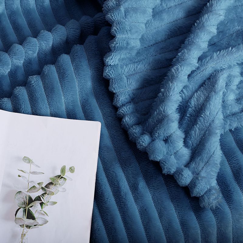 1 Pc Queen Faux Fur Lambswool Reversible Plaid Pattern Bed Blankets Purple  - PiccoCasa