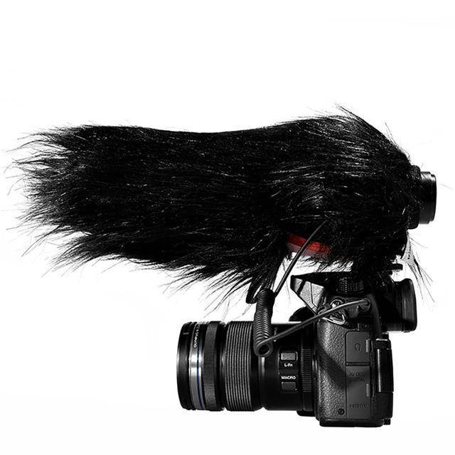 Comica CVM-V30-PRO Super-Cardioid Directional Shotgun Mic with 3.5mm Jack, Red