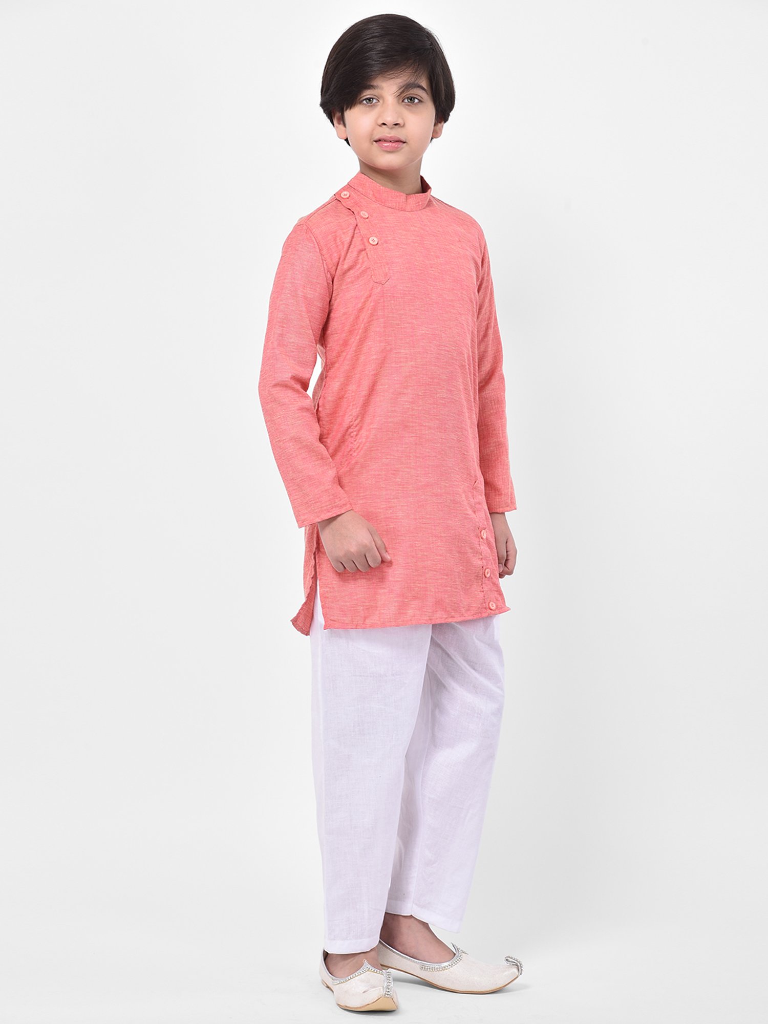 Deyann Kids Pink & White Solid Full Sleeves Kurta with Pyjamas